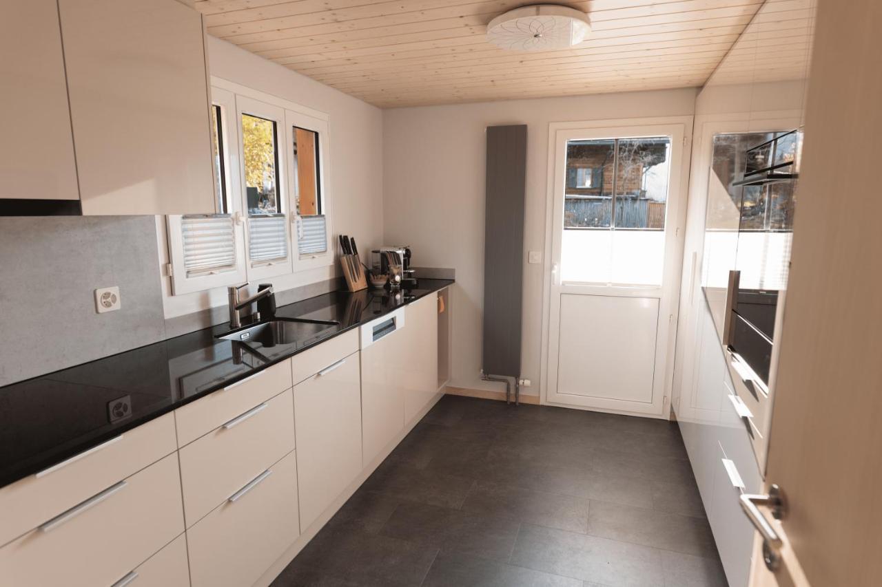 Chalet Egglen "Typical Swiss House, Best Views, Private Jacuzzi" Зигрисвиль Экстерьер фото