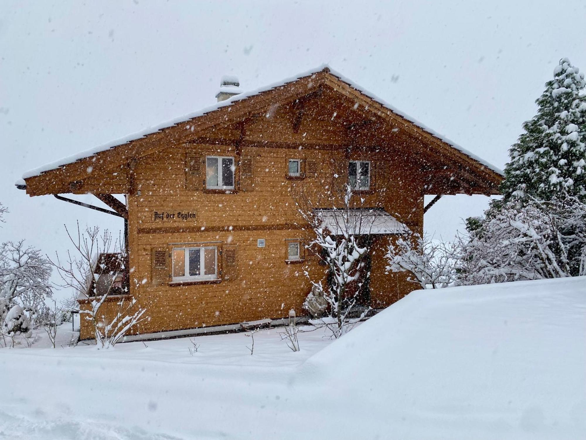 Chalet Egglen "Typical Swiss House, Best Views, Private Jacuzzi" Зигрисвиль Экстерьер фото