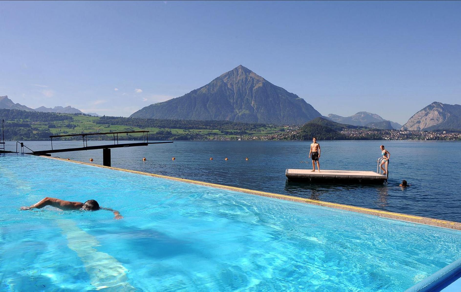 Chalet Egglen "Typical Swiss House, Best Views, Private Jacuzzi" Зигрисвиль Экстерьер фото